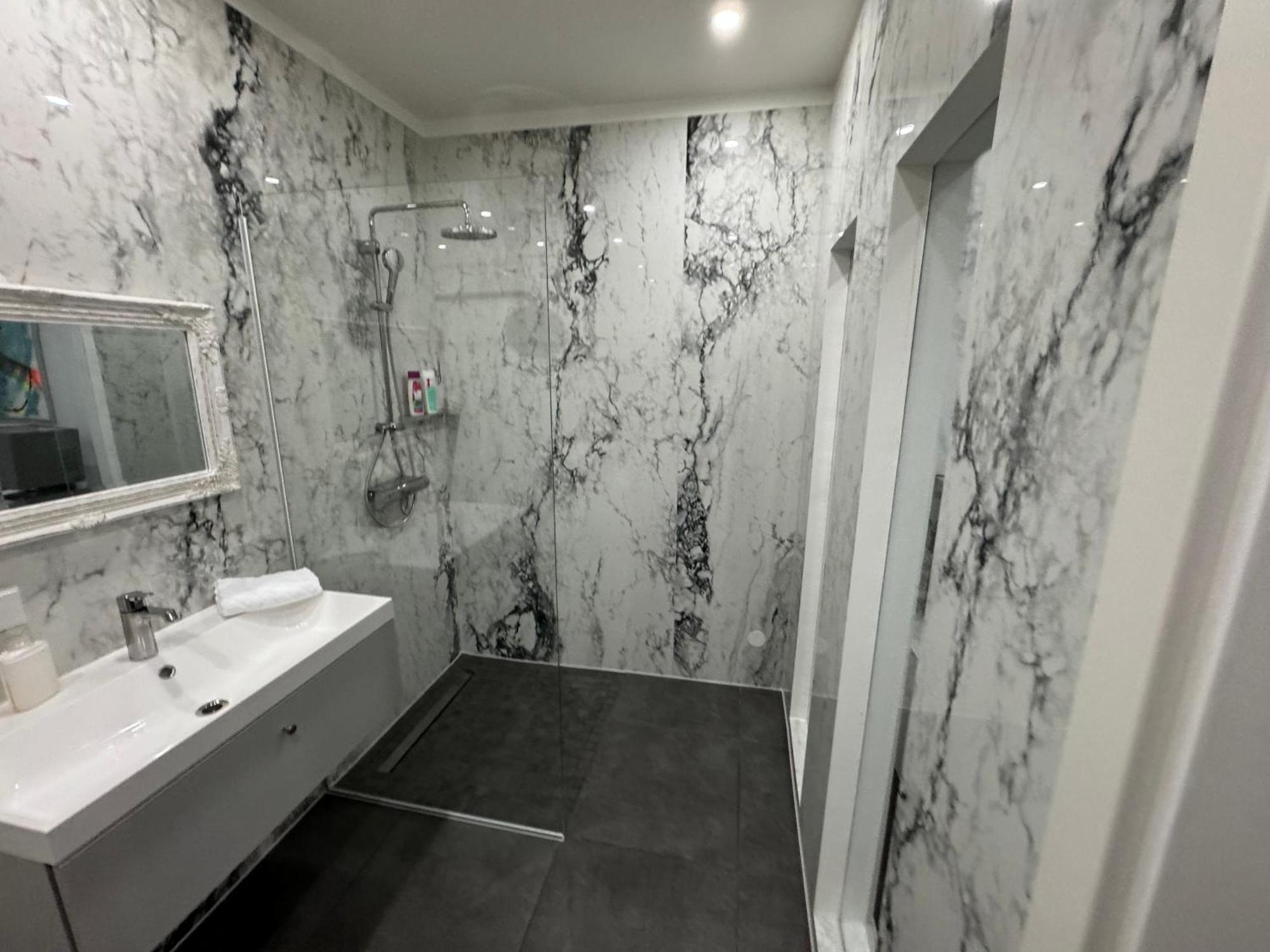 Luxurious In The Centre Of Apartamento Viena